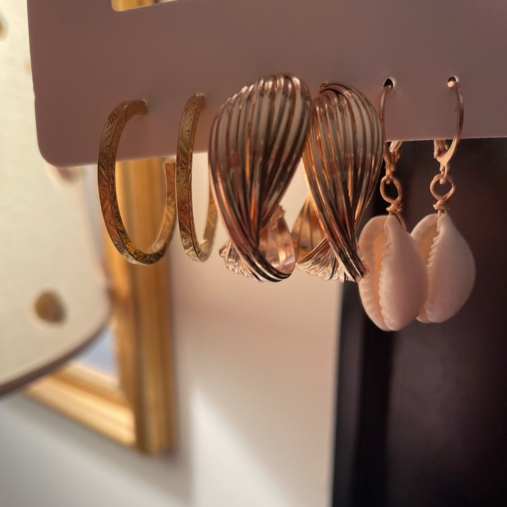 Earring Bundle - Picture 2 of 3